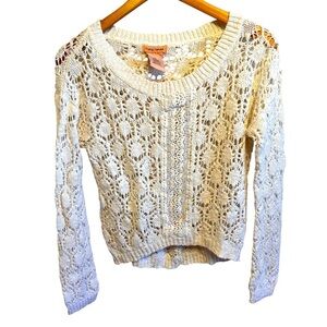 Flying Tomato Crocheted Long Sleeve Wide Neck White sweater Size M